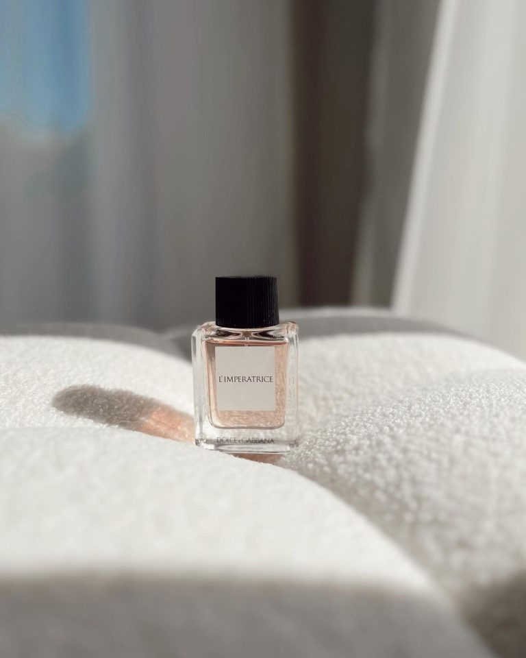 Reign of Elegance: Dolce&Gabbana L’IMPERATRICE Eau de Toilette – A Fragrant Addition